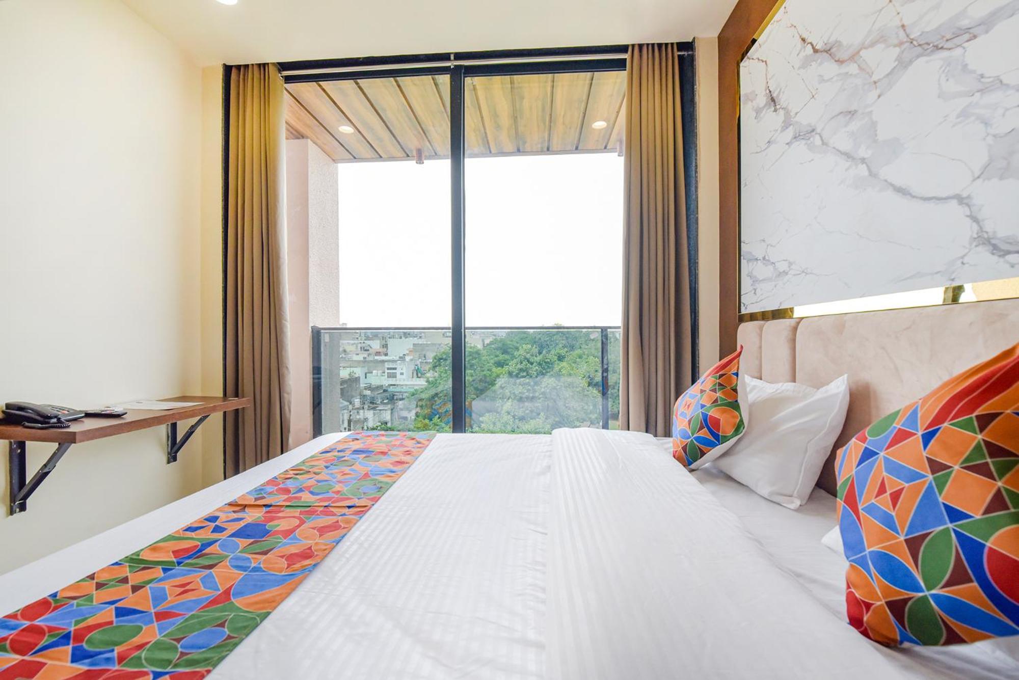 Fabhotel Blooming Beds Pearl Джайпур Екстериор снимка